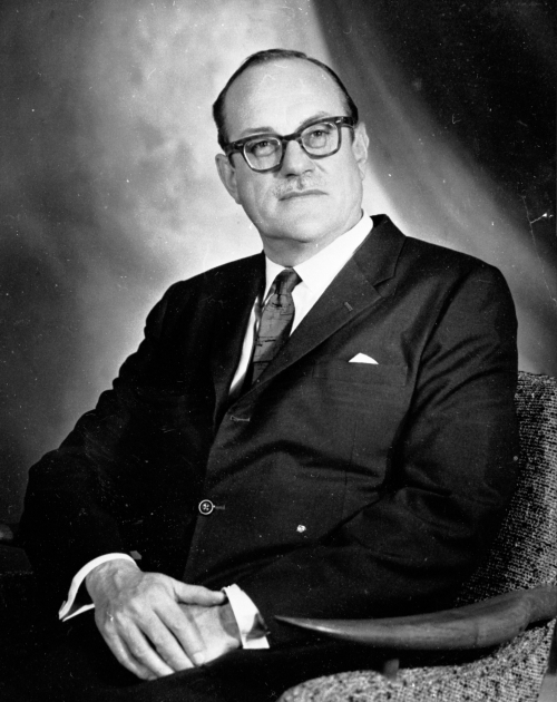 戴麟趾爵士, GCMG, MC